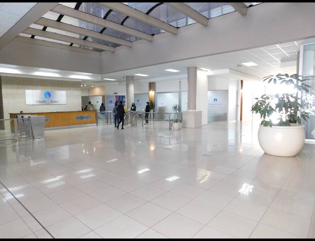 260M² OFFICE TO LET IN FERNDALE